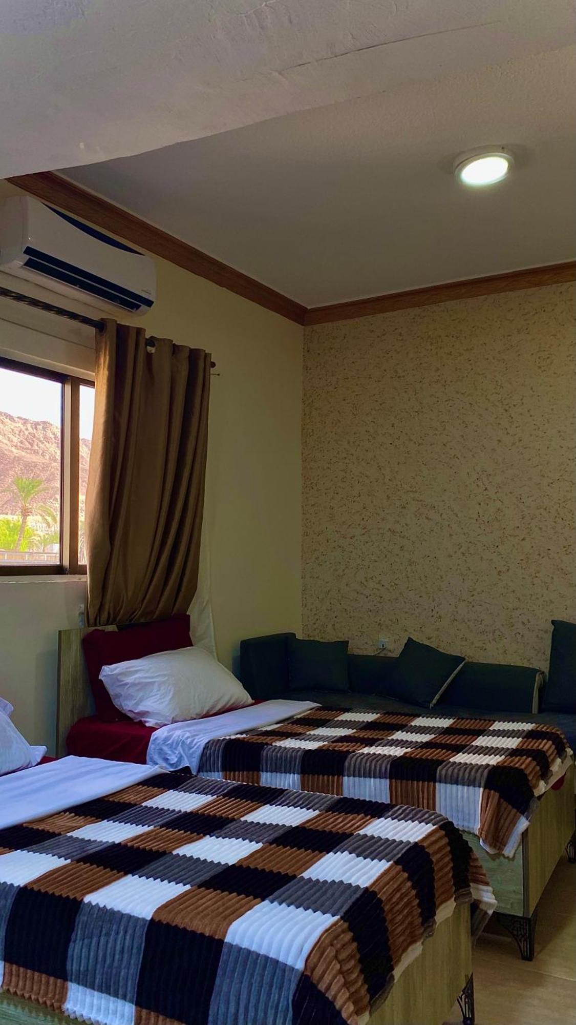Al-Amer Beach Hotel Акаба Екстериор снимка